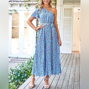 Blue floral midi dress. Size L